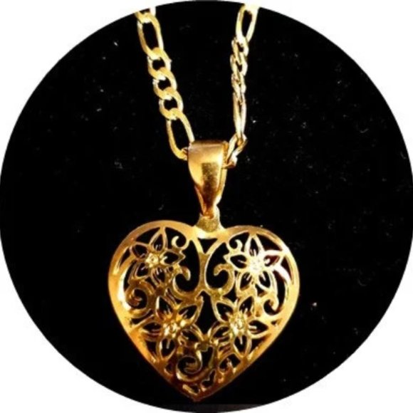 Meet your Posher, Carina - Picture 3 of 12